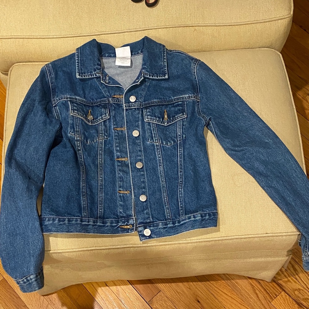 Hard Rock Cozumel denim jacket with all hardware with Hard Rock engraved on all.